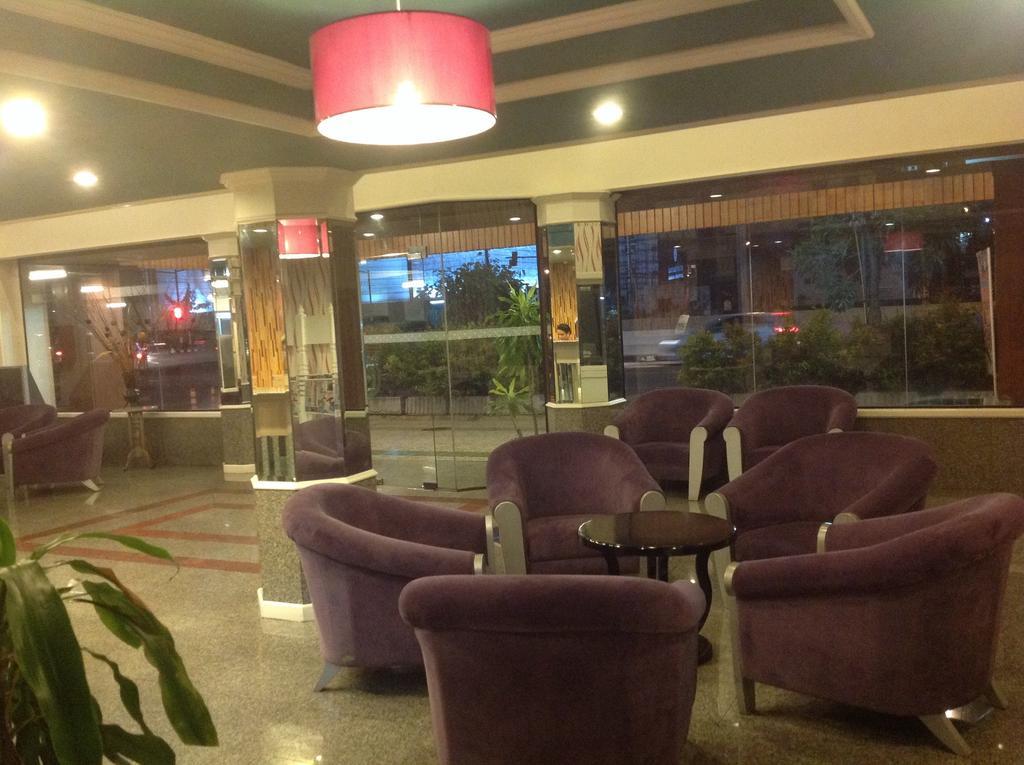 Highway Hotel Τσιάνγκ Μάι Εξωτερικό φωτογραφία