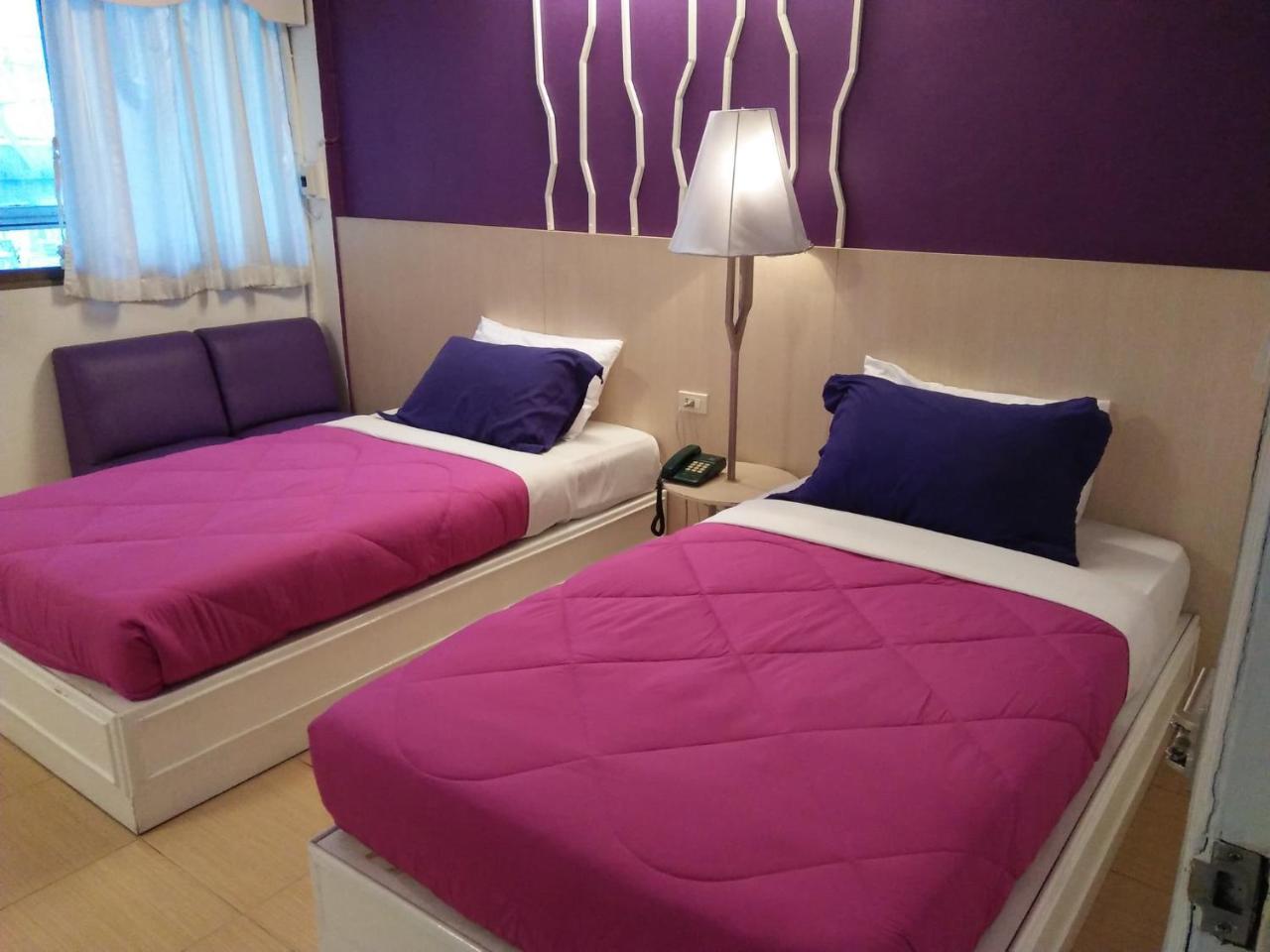 Highway Hotel Τσιάνγκ Μάι Εξωτερικό φωτογραφία
