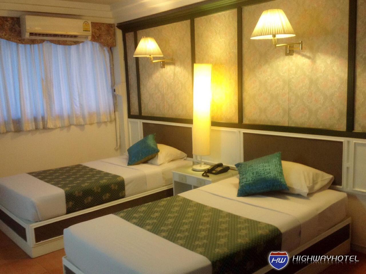 Highway Hotel Τσιάνγκ Μάι Εξωτερικό φωτογραφία