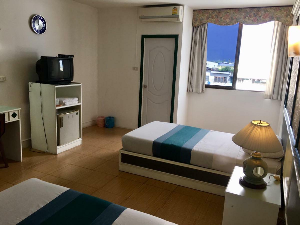 Highway Hotel Τσιάνγκ Μάι Εξωτερικό φωτογραφία